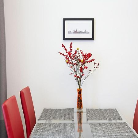 Stadthalle - Familycityapartment Bécs Kültér fotó